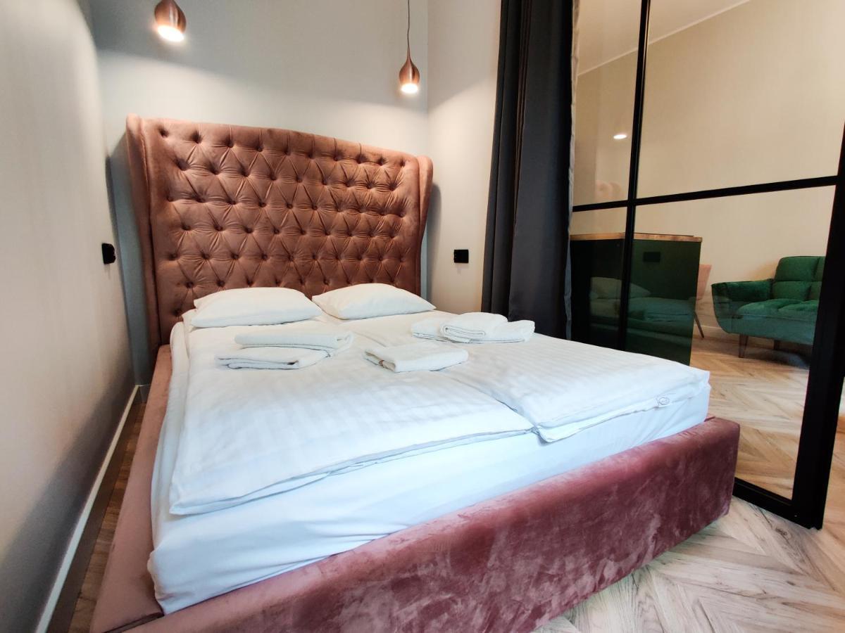 Piotrkowska.Eu Apartament Romantica Лодзь Екстер'єр фото
