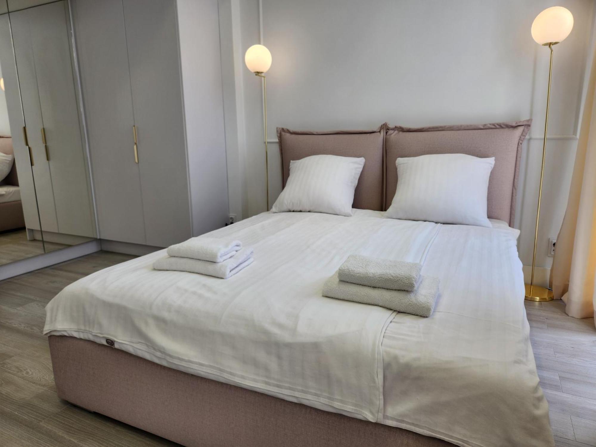 Piotrkowska.Eu Apartament Romantica Лодзь Екстер'єр фото